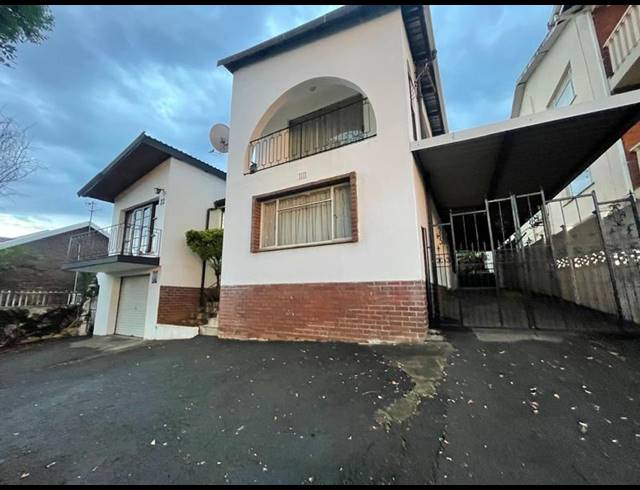 5 BEDROOM HOUSE FOR SALE IN RAISETHORPE